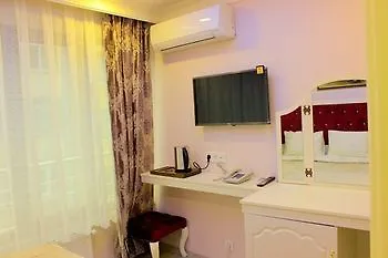 Hotelium 2 Estambul 0*,